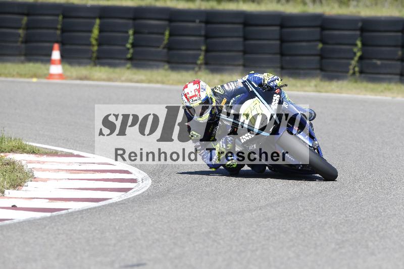 /Archiv-2025/48 25.08.2025 Cornu Master School ADR/rot-rouge/77